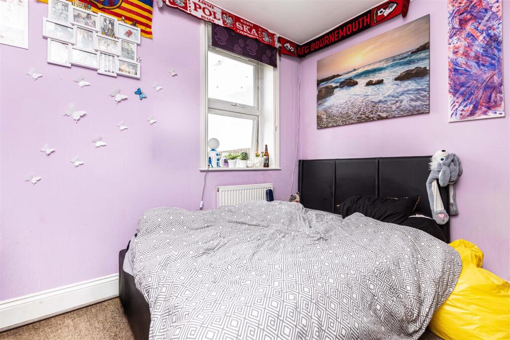 Apartment in Bournemouth, Boscombe - View 3
