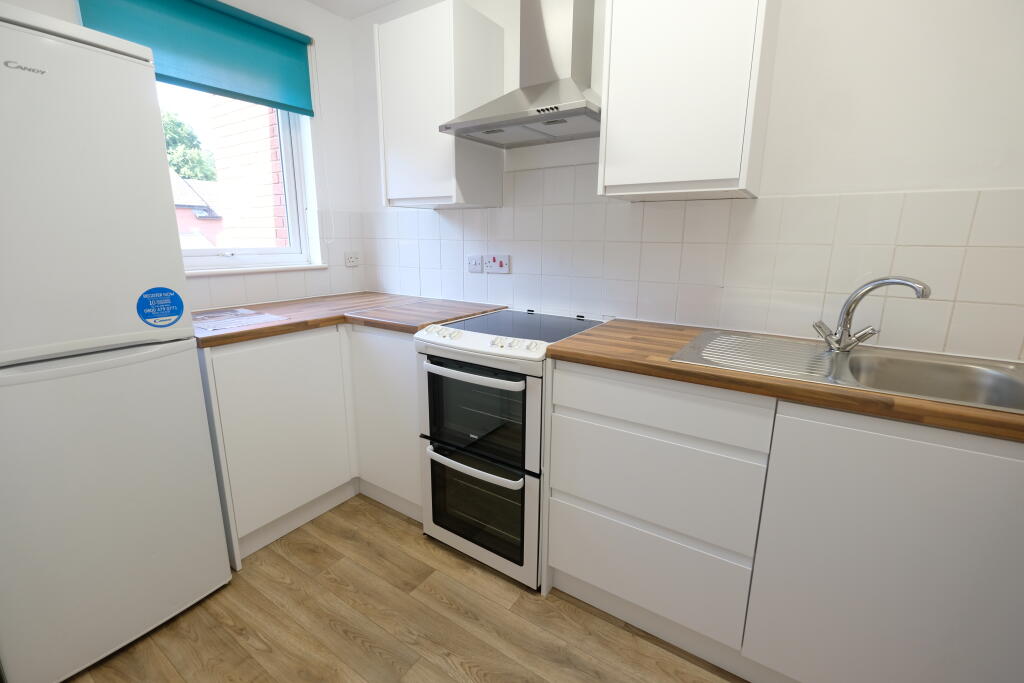 House in Southampton - View 3