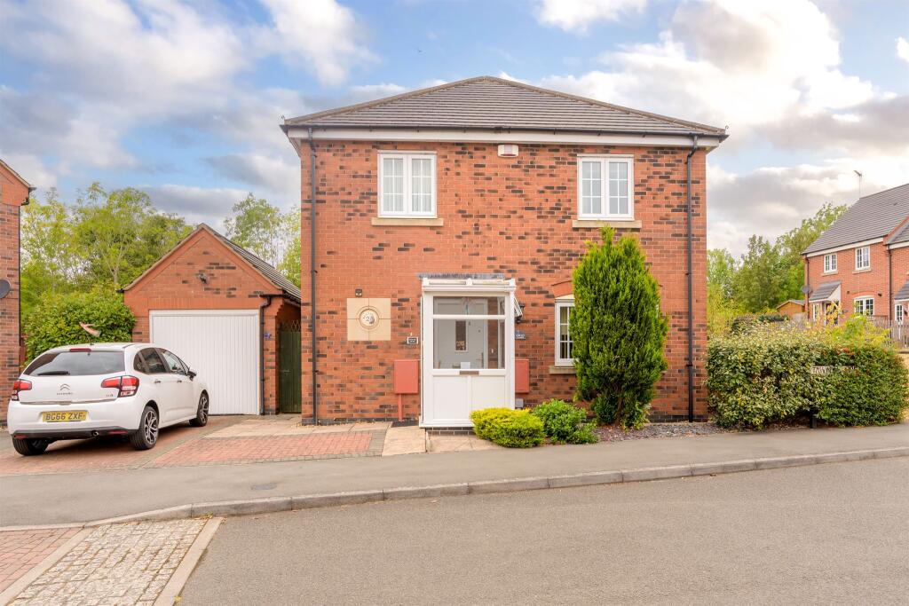 House in Desborough, North Northamptonshire - View 3