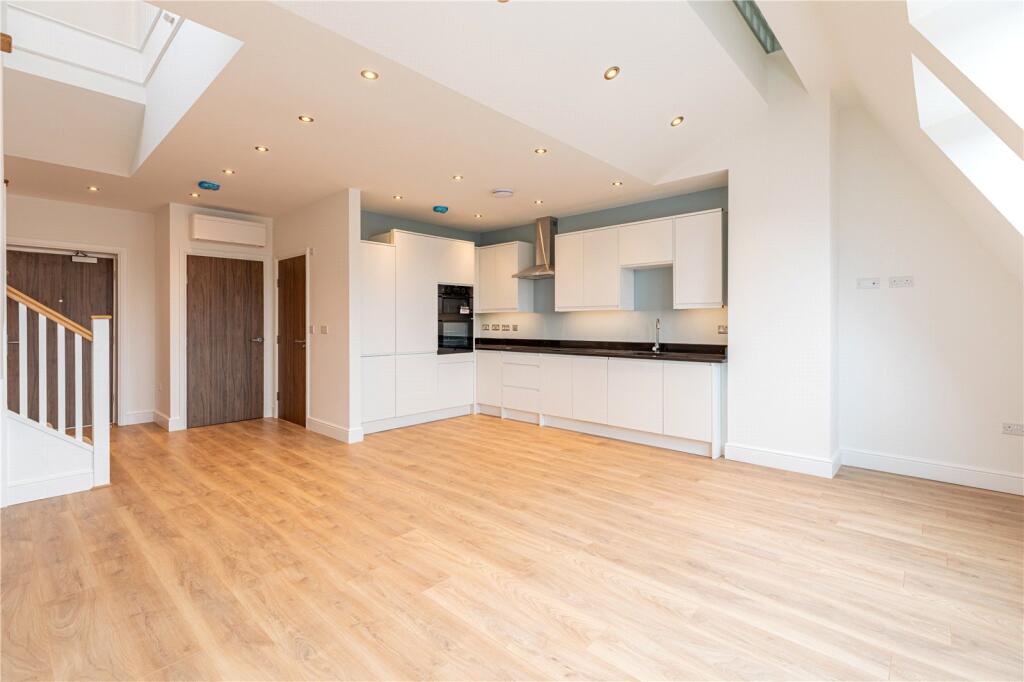 Apartment in Newbury, West Berkshire