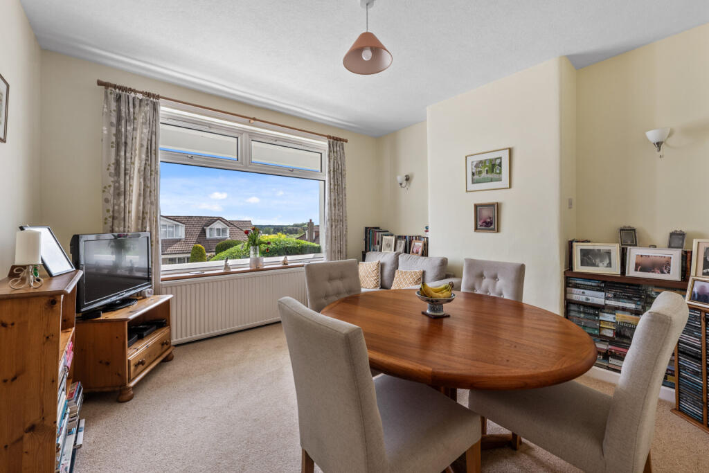 62 Braeside Avenue, Milngavie, G62 6NN photo 4