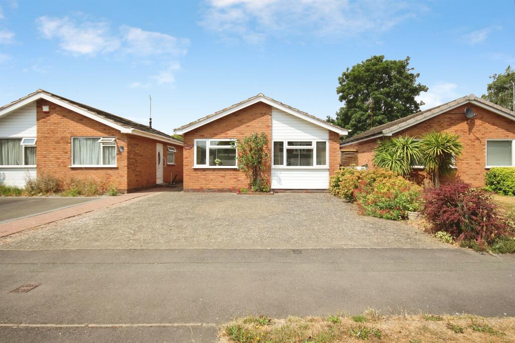 Main image of property: Woodloes Avenue South, Warwick