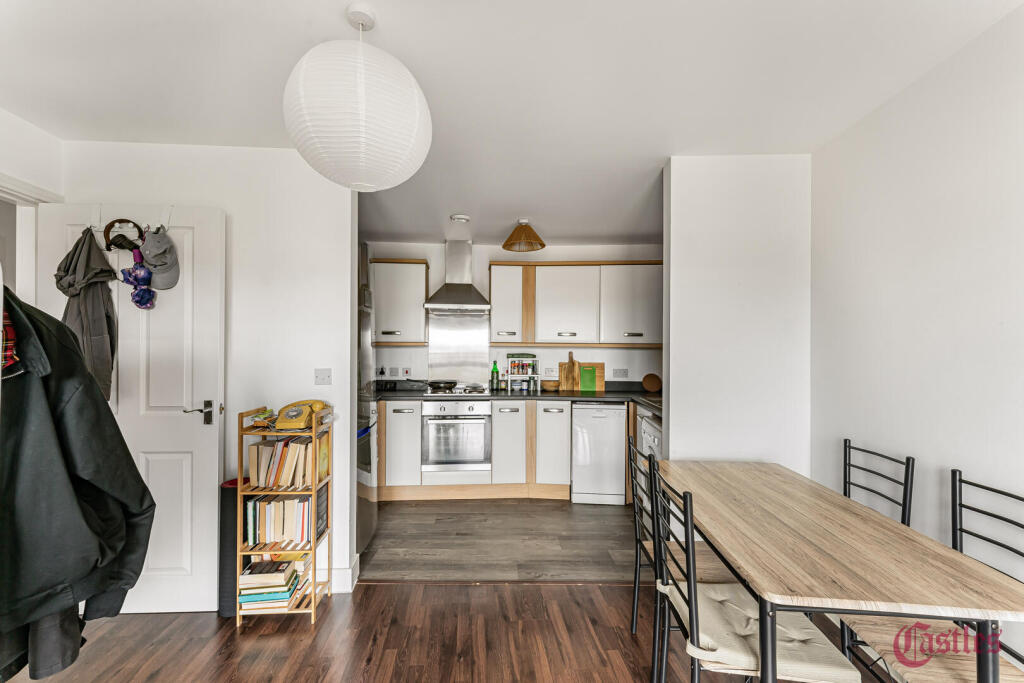 Apartment in London - View 5