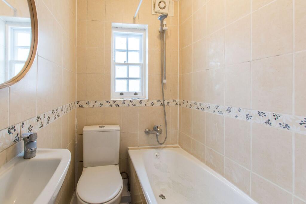 House in London - View 4