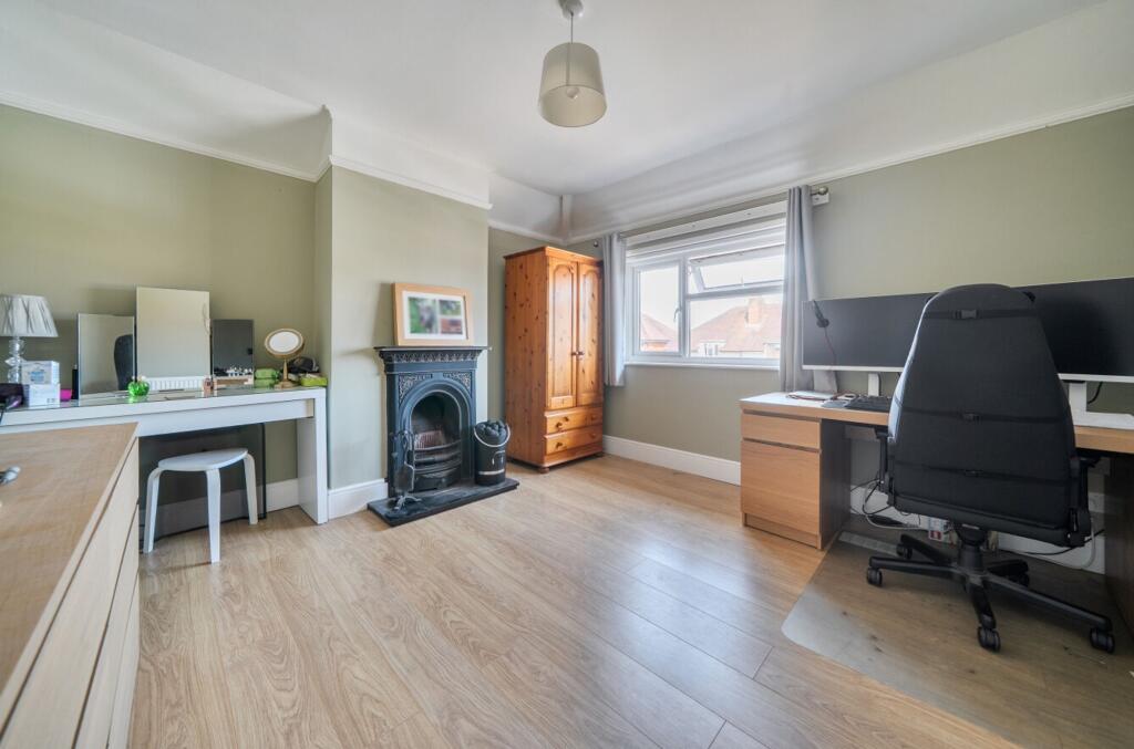 House in Tonbridge - More