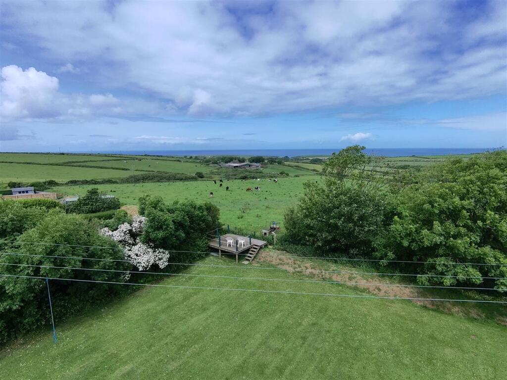 House in Croes-goch, Llanrhian - View 2