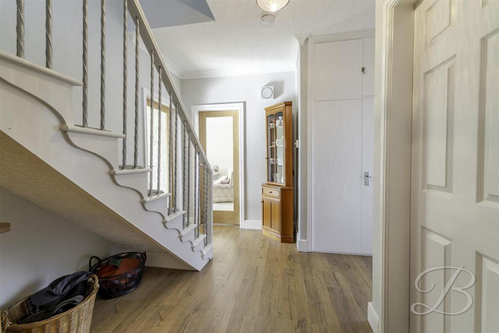 House in Mansfield, Nottinghamshire - View 5