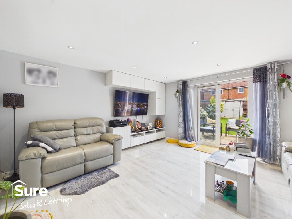 Skipper Close, Hemel Hempstead, Hertfordshire, HP2 photo 4