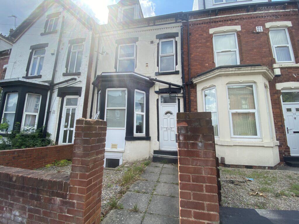 6 bedroom terraced house for rent