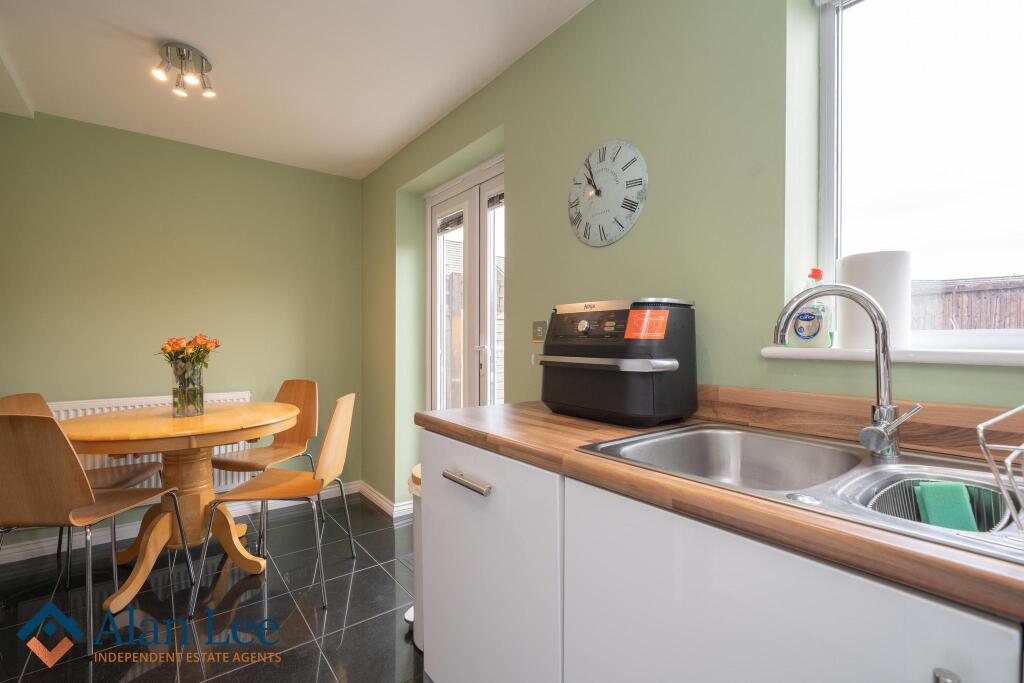 House in Stockport - View 3