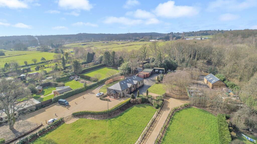 Trampers Lane, North Boarhunt, PO17 - View 5