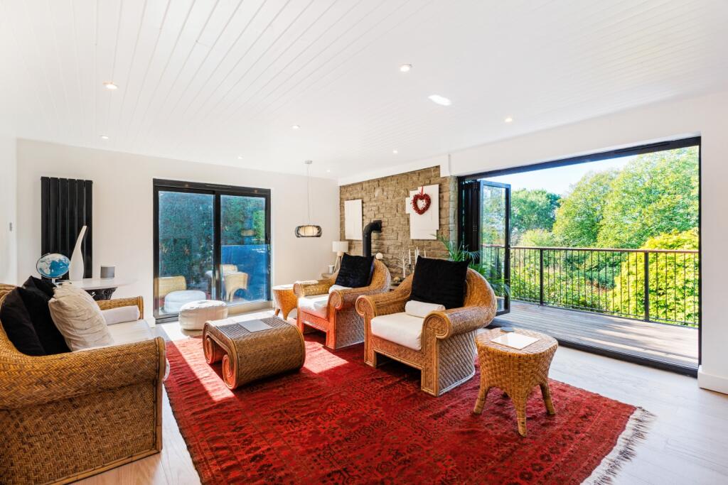 Almondsbury, Bristol, Gloucestershire, BS32 photo 4