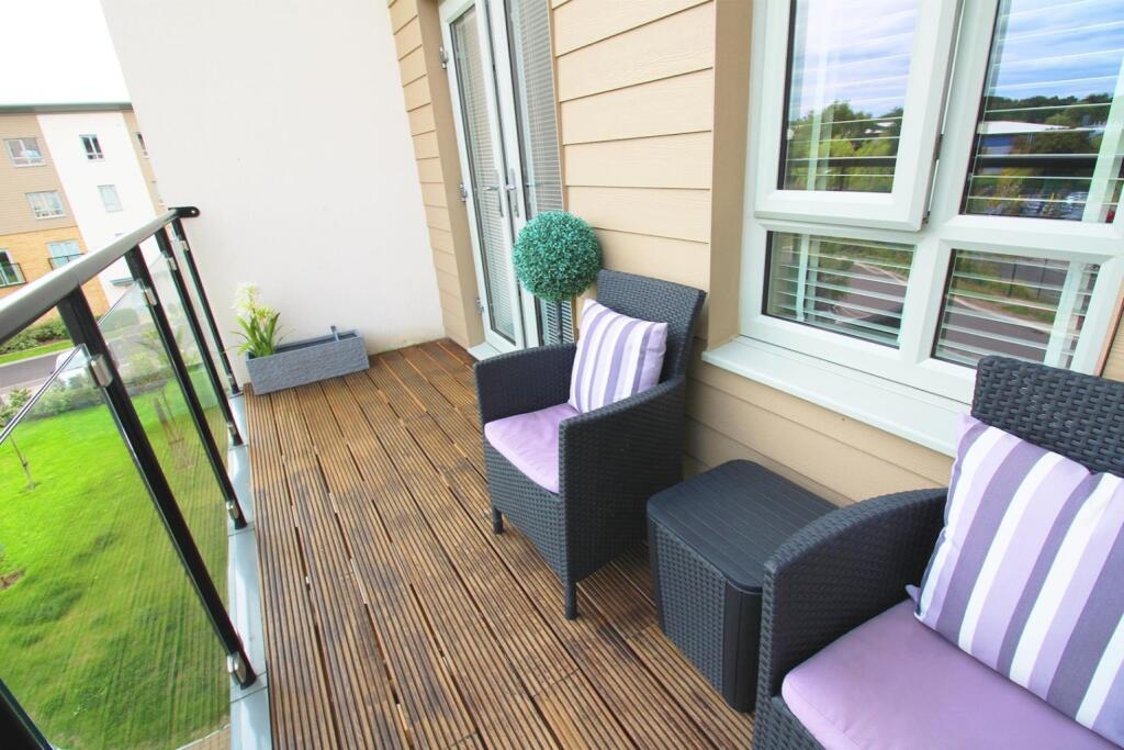 Apartment in Reading - View 5