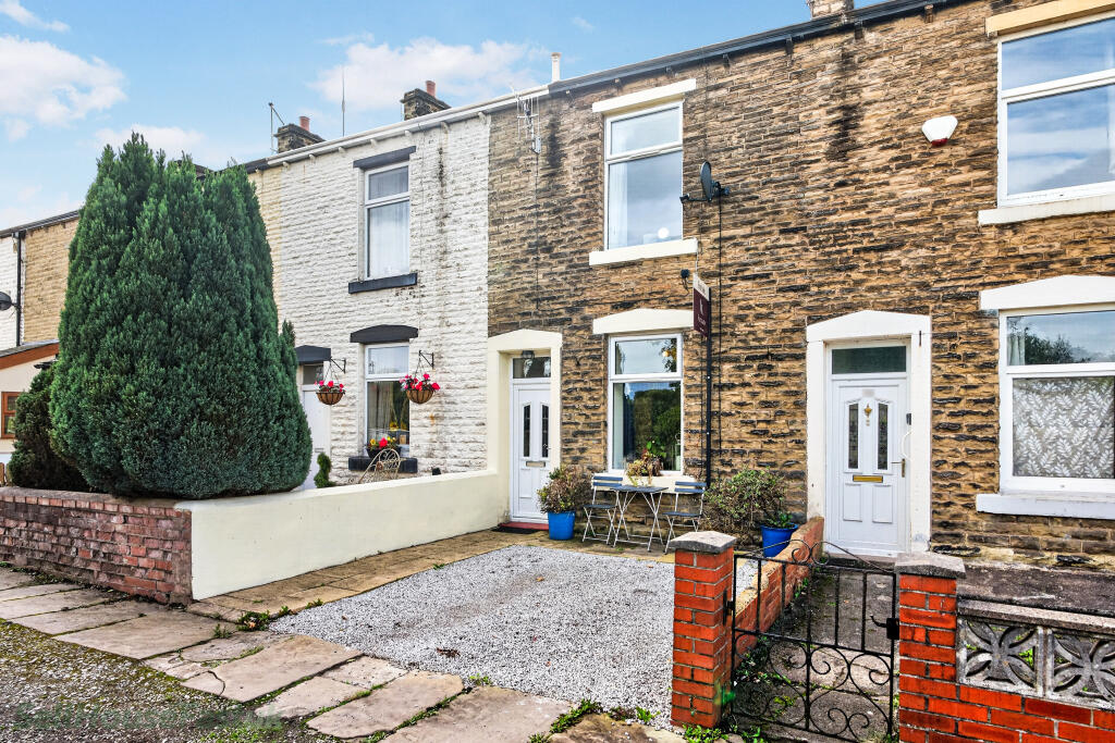 2-bed terraced on Alexandra Street, Clayton-le-moors, Lancashire, £90,000