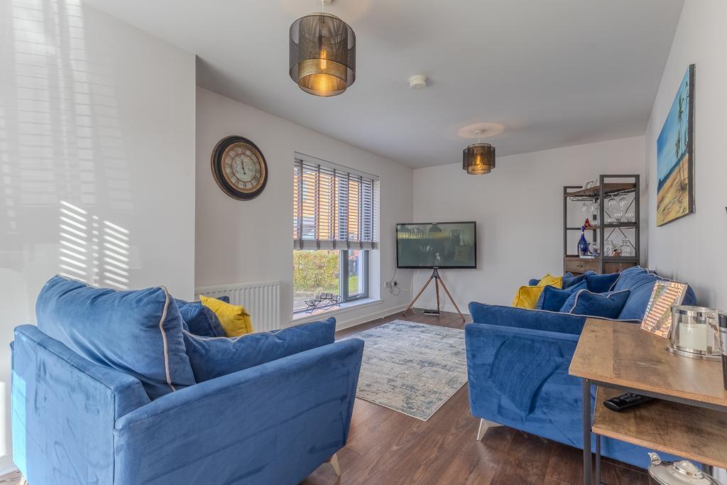 House in Twechar, East Dunbartonshire - View 2