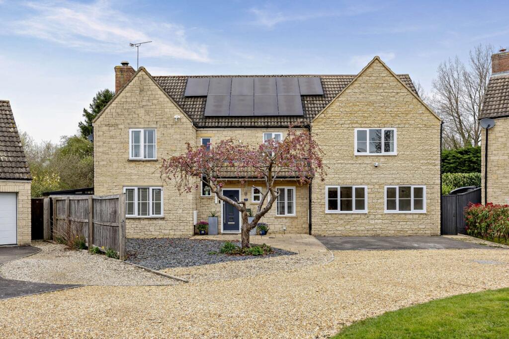 Main image of property: Perrinsfield, Lechlade, Gloucestershire, GL7