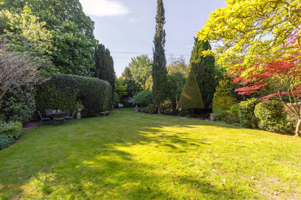 Sandrock Road, Tunbridge Wells, TN2 photo 4