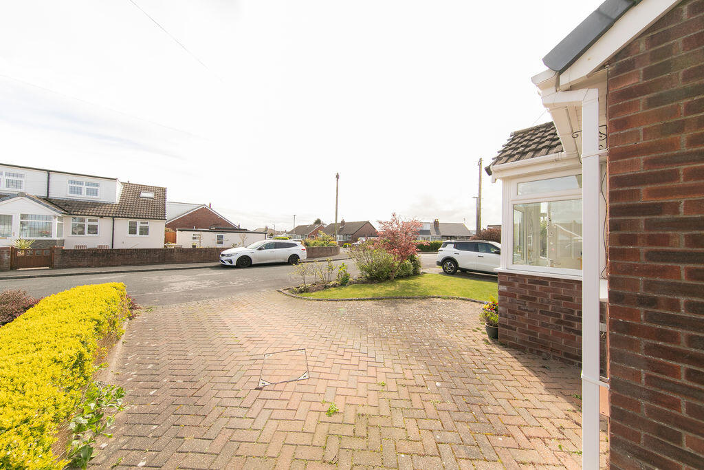 No. 22, Kingston Close, Knott End-on-Sea, Lancs FY6 0DJ photo 4