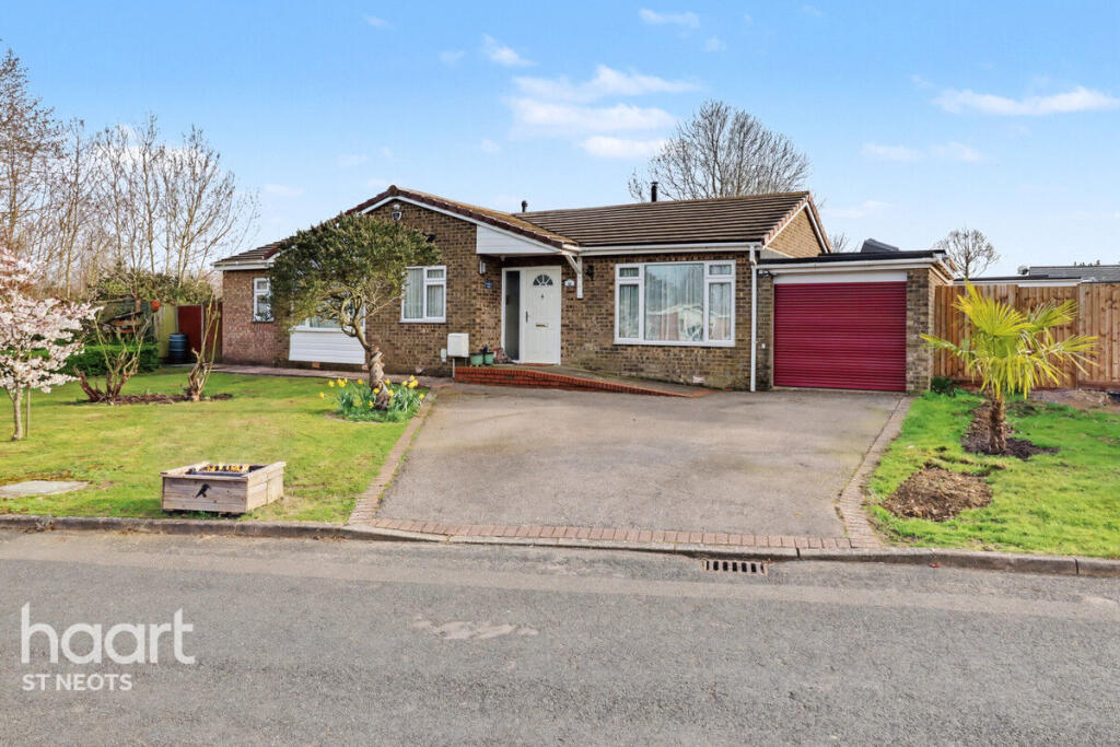 4-bed detached on Ridgeway, Perry, £585,000