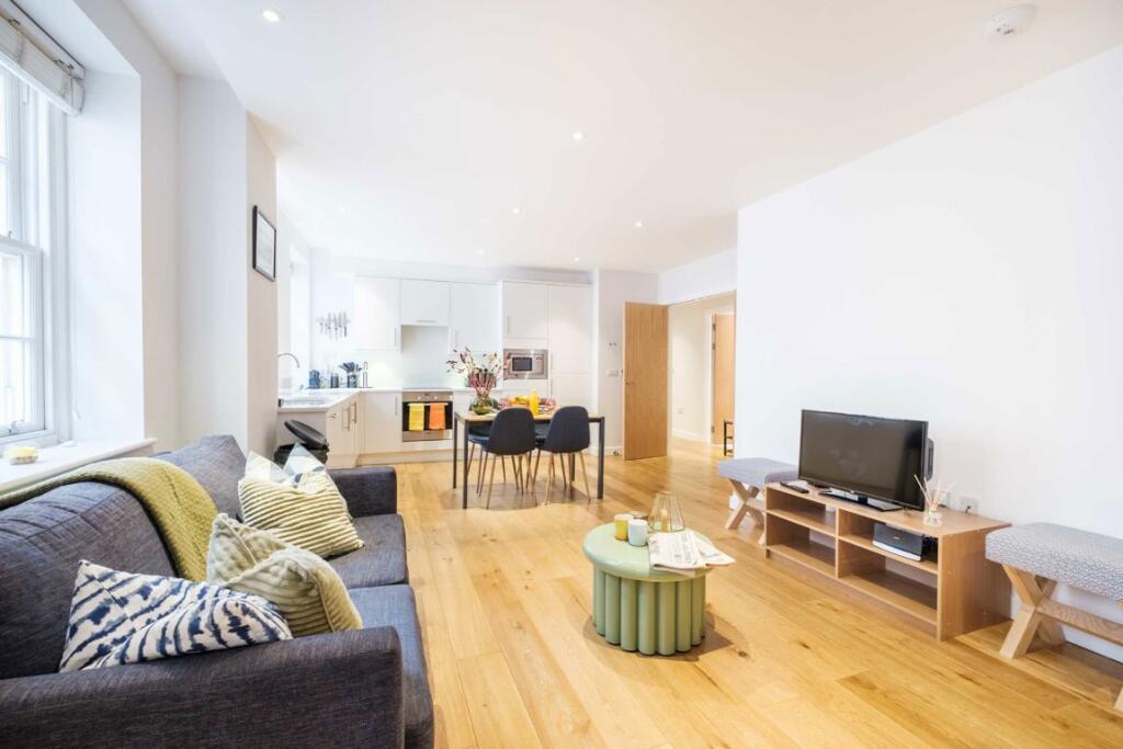 Apartment in London - View 2
