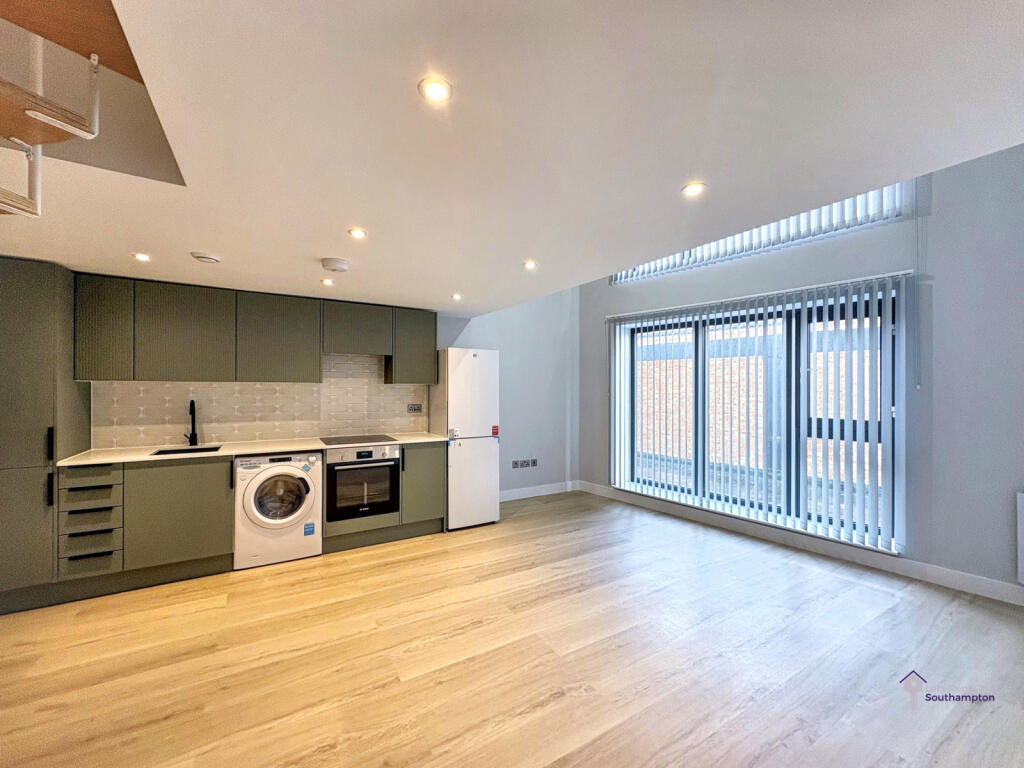 Apartment in Portsmouth - More