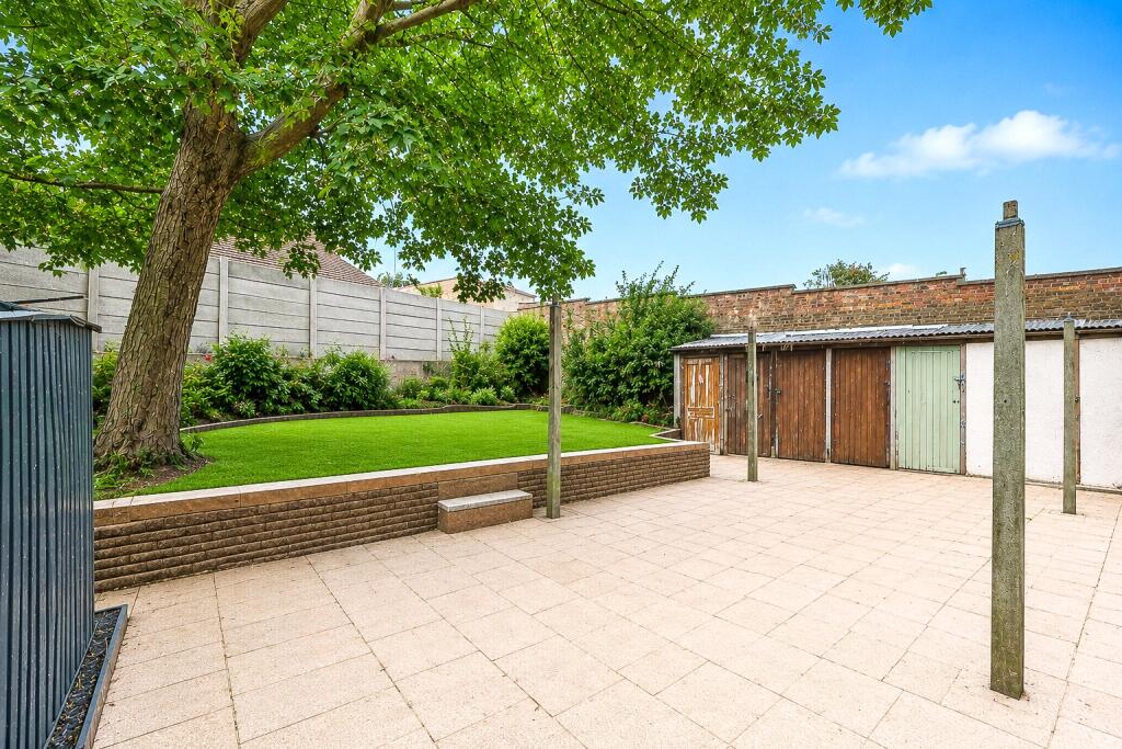 Apartment in London, Walthamstow Village, Leyton - View 4