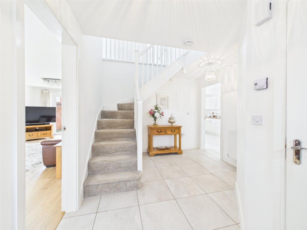 House in Stroud, Hardwicke - View 5