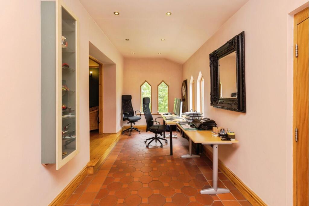 House in Kirklees, West Yorkshire - View 3