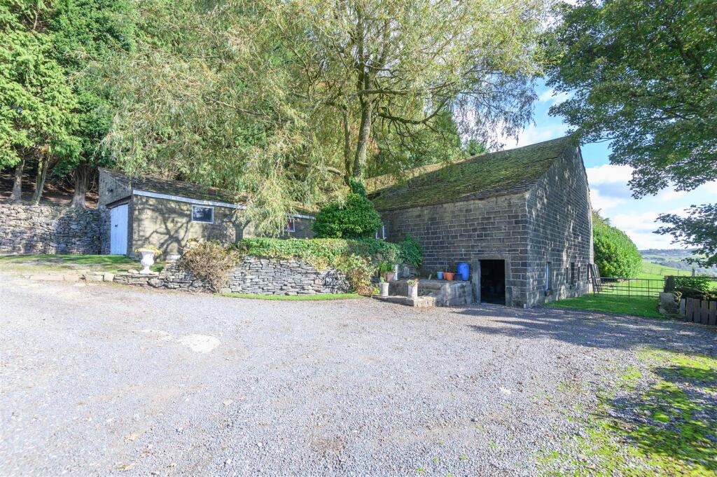 Upper Lumb Farm, Deep Lane, Triangle, Sowerby Bridge, HX6 3EX photo 3