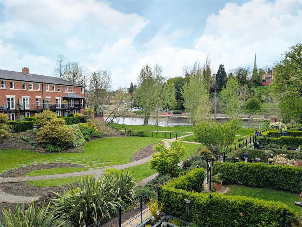 House in Shrewsbury, Shropshire - View 2