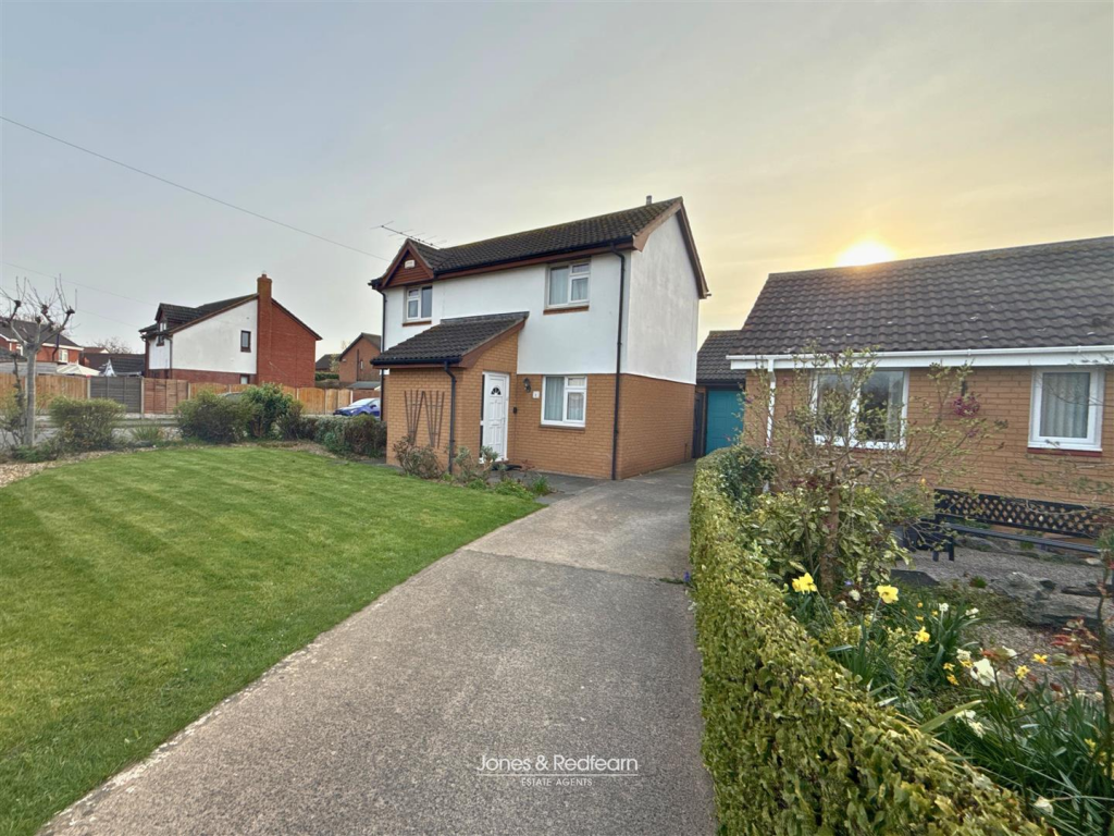 Main image of property: Llys Bedwen, Rhyl