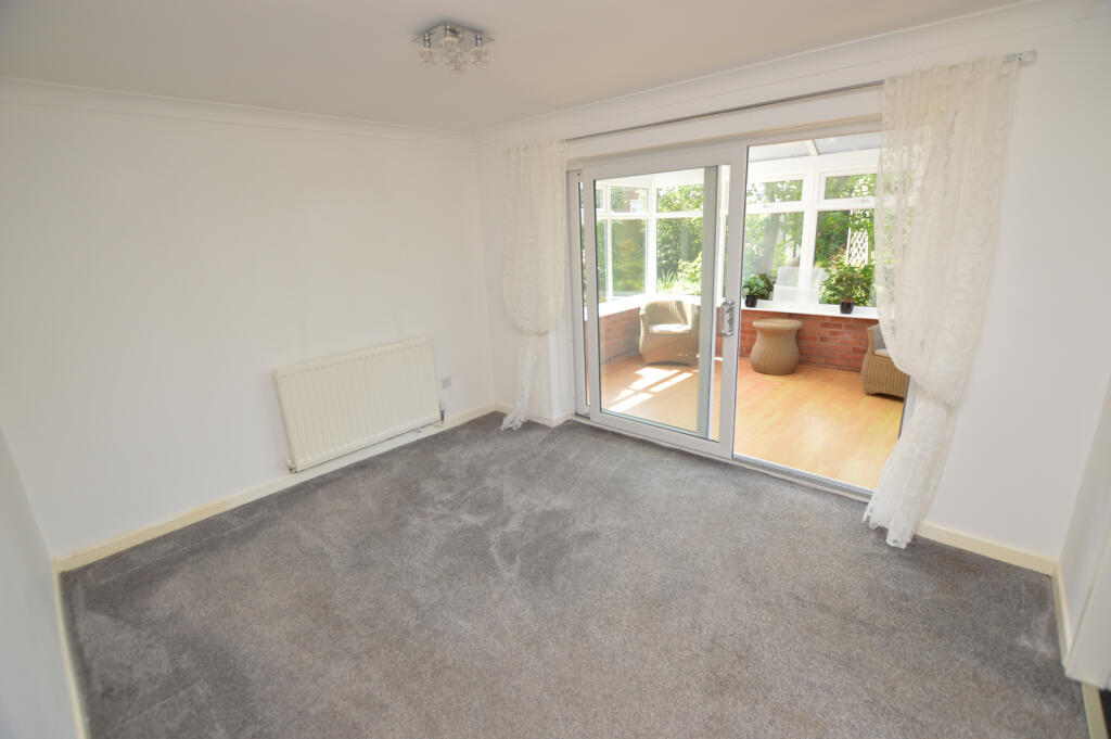 Standish Avenue, Billinge, WN5 photo 5
