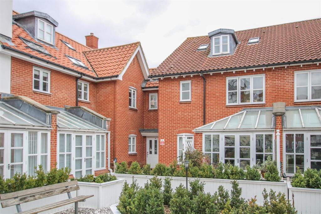 Main image of property: Hart Street, Brentwood