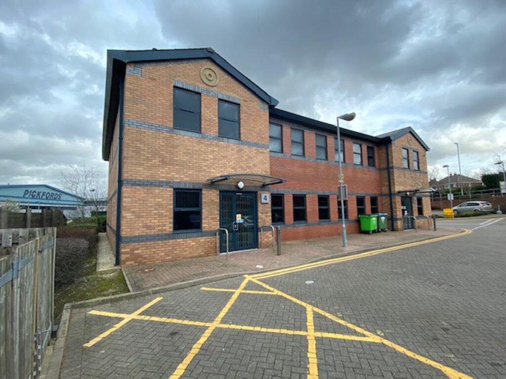 Main image of property: Units 4 & 5, Fusion Court, Aberford Road, Leeds, LS25 2GH