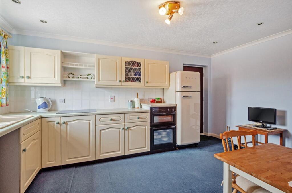 House in Broxtowe, Assarts Farm Estate, Nuthall - View 2