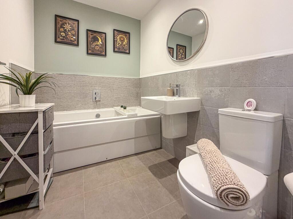 House in South Tyneside, Hebburn - View 5