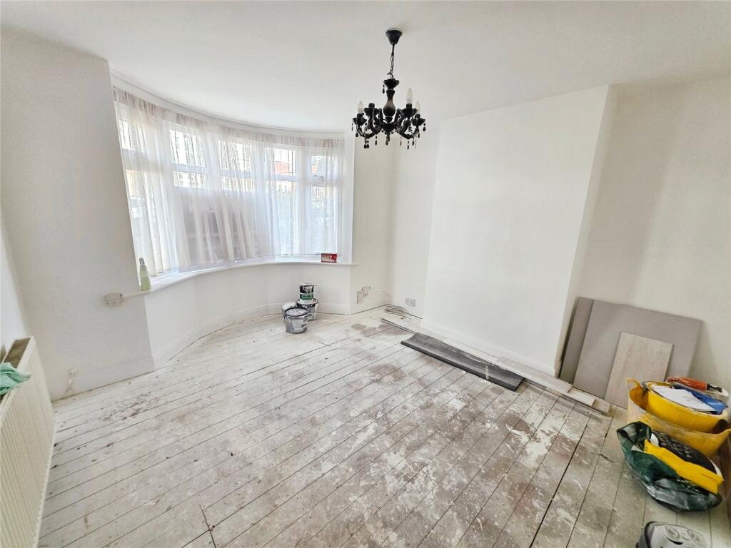 House in Gillingham, Medway - More