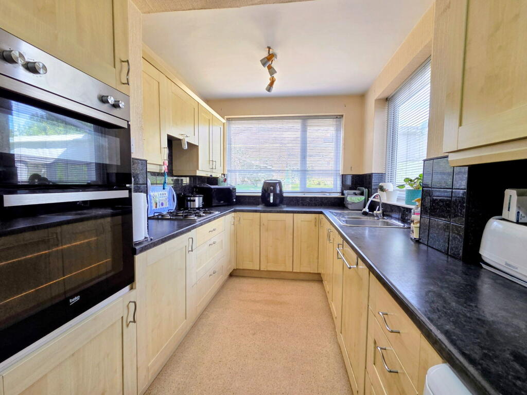 House in Plymouth, Woodford - View 4