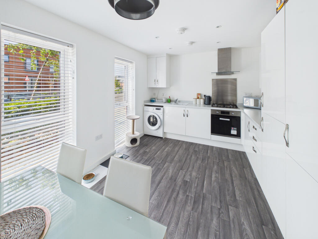 House in Whiteley - View 3