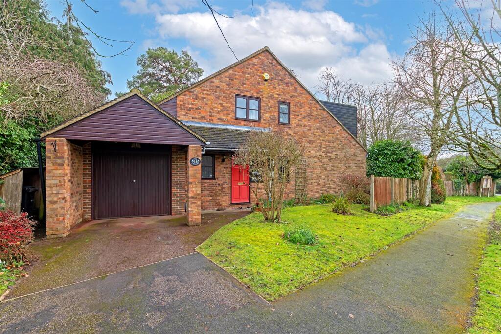 Main image of property: The Broadway, Wheathampstead, St. Albans