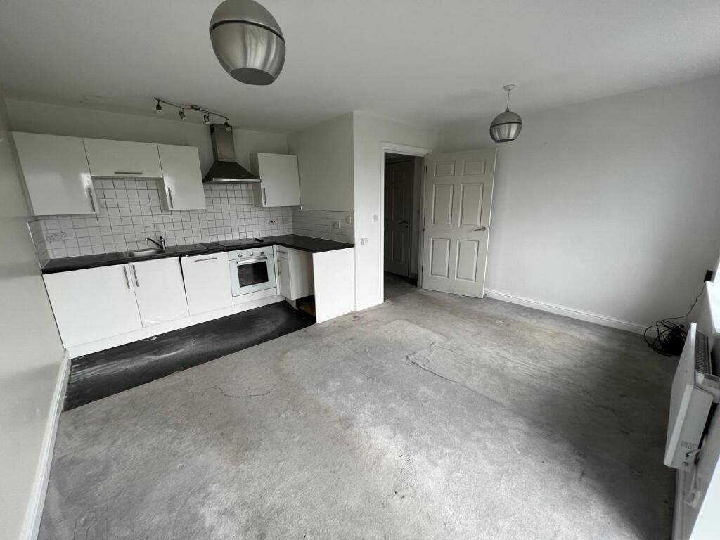 Flat 10, Valley House, 98 Woodhouse Road, Sheffield S12 2AZ photo 2
