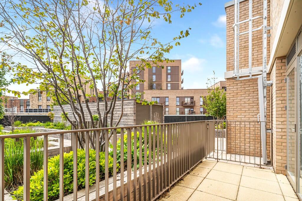 Azure House, Hornsey - View 5