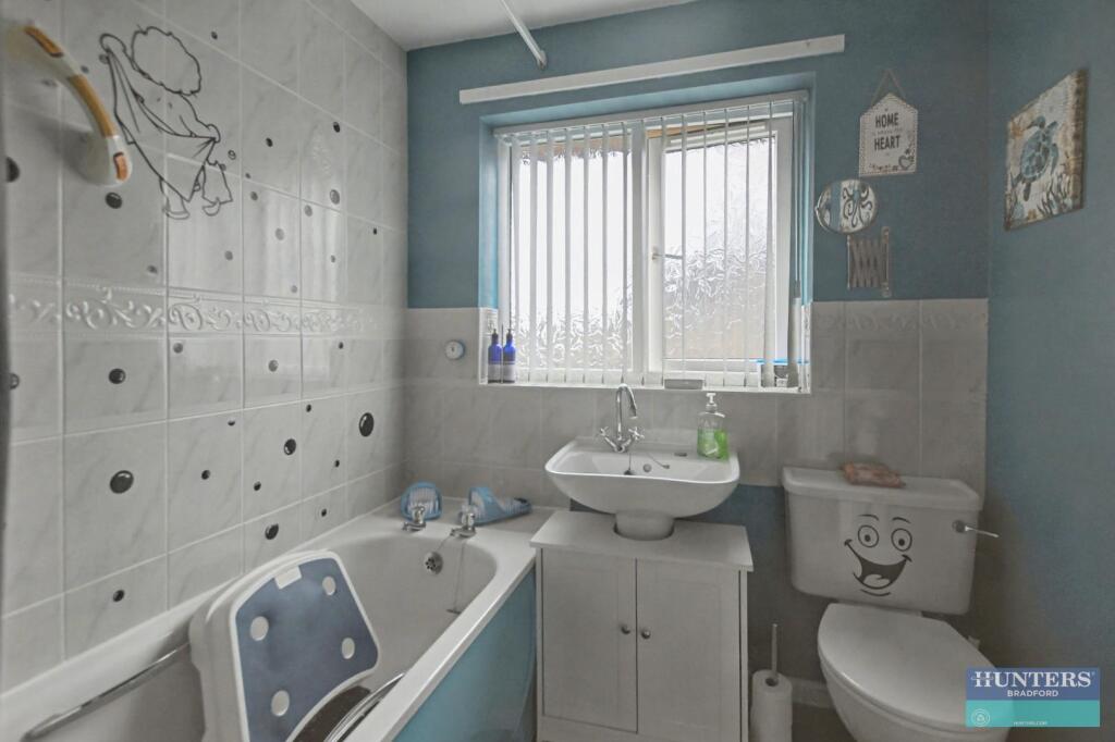 Additional image 5 of Bierley House Avenue, Bradford, BD4 6JP