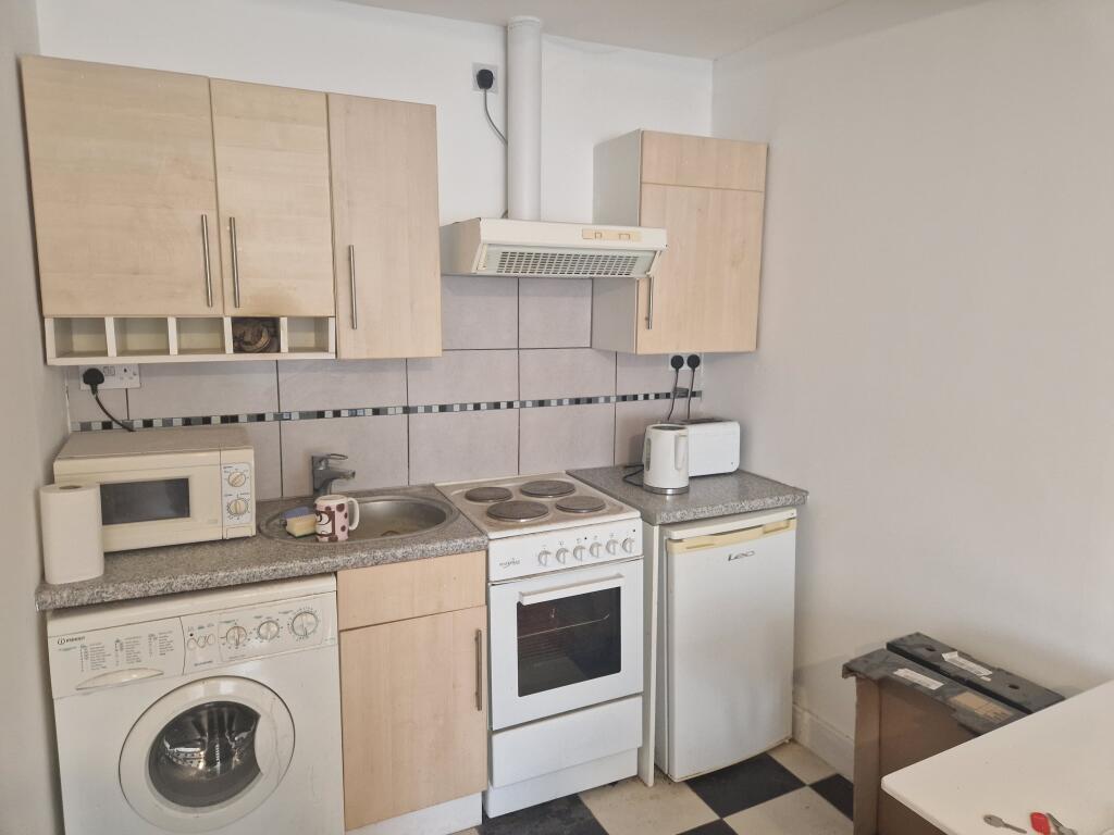 Main image of property: Kings Road, London Colney, St Albans