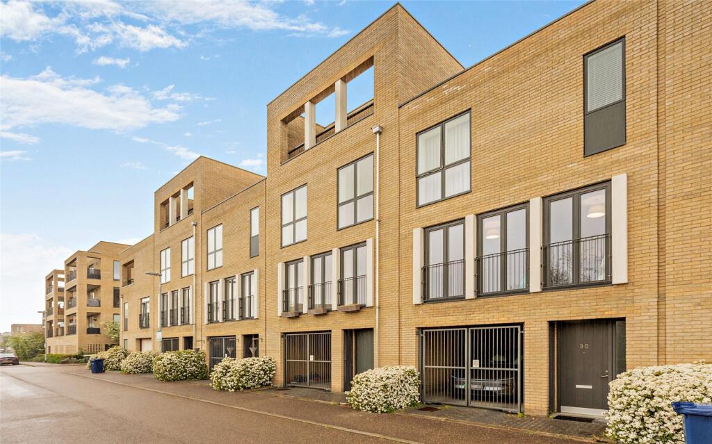 Main image of property: Whitelocks Drive, Trumpington, Cambridge, Cambridgeshire, CB2