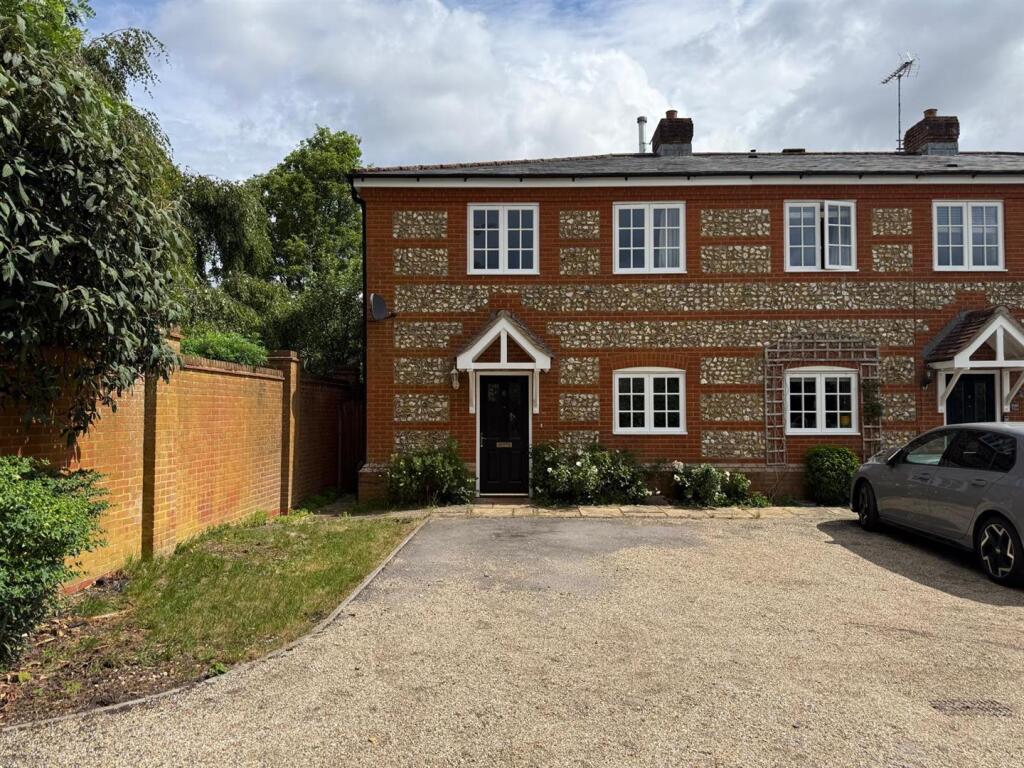 Main image of property: Groves Orchard, Whitchurch
