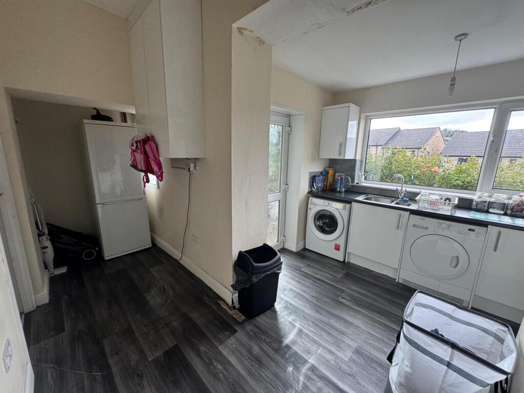 House in Bradford - View 5