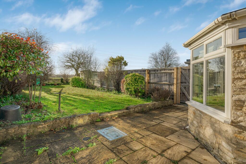 Latchford Lane, Great Haseley, Oxford, Oxfordshire, OX44 photo 2