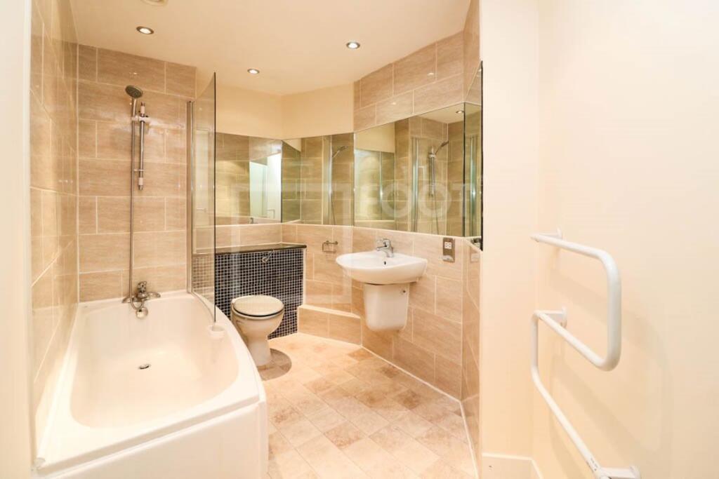 Additional image 7 of The Empress, Bradford, BD1