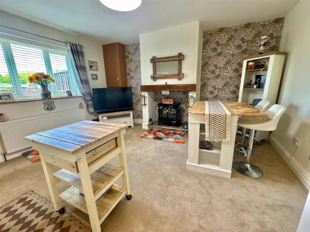 House in Calderdale, Hove Edge - View 5